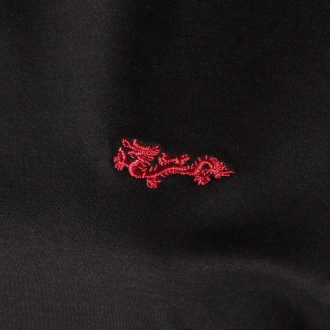 T-SHIRT with DRAGON EMBROIDERY 詳細画像 ブラック 2
