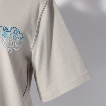 【オンライン限定カラー】ドラゴンアウトライン刺繍　T-SHIRT 詳細画像
