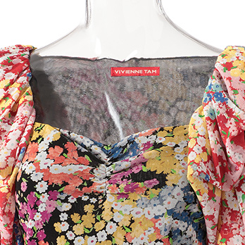 CIRCLE FLOWER PRINT ON STRETCH NETTING　ブラウス 詳細画像