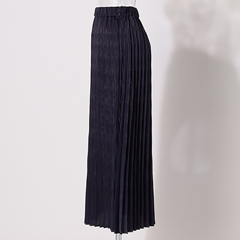 THREE-DIMENSIONAL PLEATED SKIRT　 詳細画像