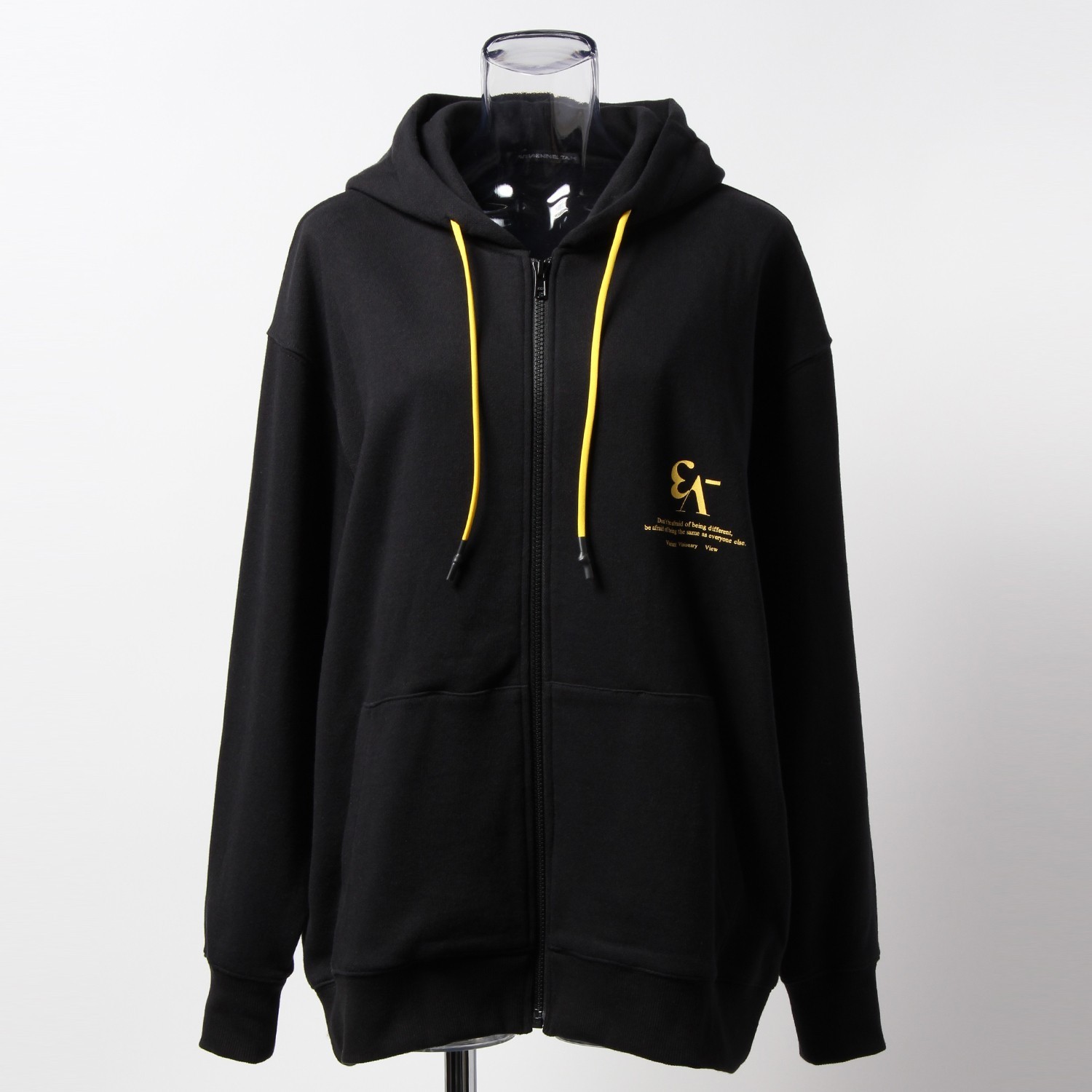 _V3 Central sweat Hoodies パーカー｜VIVIENNE TAM（ヴィヴィアンタム