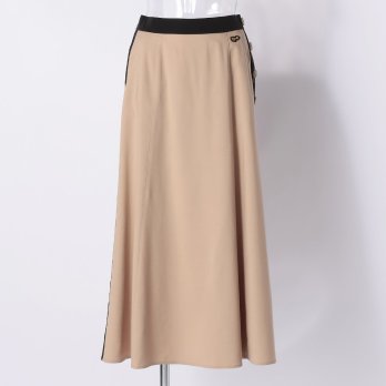 WLC カルゼストレッチサイドライン　スカート