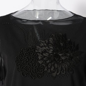 MUM EMB ON STRETCH NETTING PULL OVER　ブラウス 詳細画像