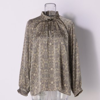 ARABESQUE PRINT ON SATIN　ブラウス