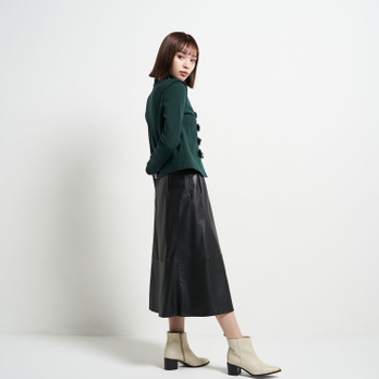 FAKE LEATHER with DRAGON PATCH FLARE　スカート 詳細画像