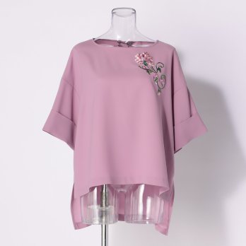 PEONY EMB ON BACK SATIN　ブラウス