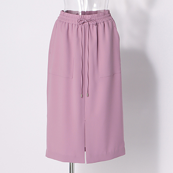 BACK SATIN　スカート