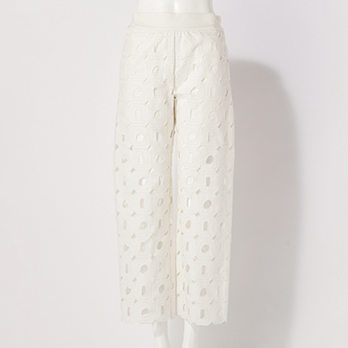 GEOMETRIC EMBROIDERY EYELET　パンツ