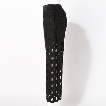 GEOMETRIC EMBROIDERY EYELET　パンツ 詳細画像