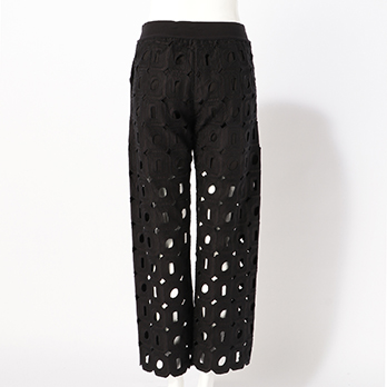 GEOMETRIC EMBROIDERY EYELET　パンツ 詳細画像