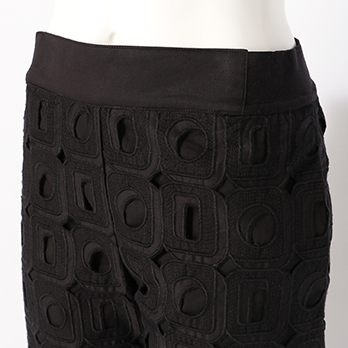 GEOMETRIC EMBROIDERY EYELET　パンツ 詳細画像