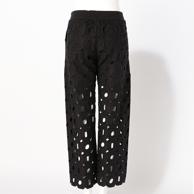 GEOMETRIC EMBROIDERY EYELET　パンツ 詳細画像 ブラック 3