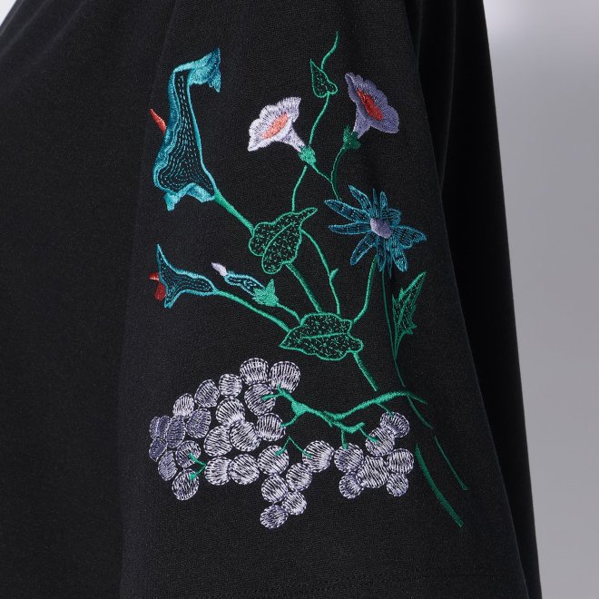 【期間限定】TOPS WITH FLOWER EMBROIDERY　 詳細画像 ブラック 3