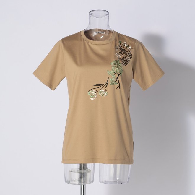 【期間限定】T-SHIRT WITH FLOWER EMBROIDERY 詳細画像 ベージュ 1