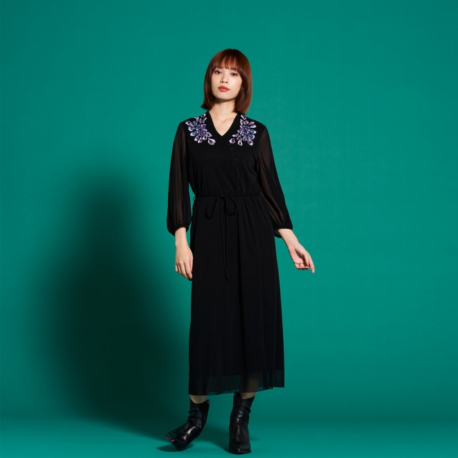 LARGE FLOWER EMBROIDERY WRAP STYLE DRESS 詳細画像 ブラック 1