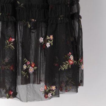【期間限定】PIXELATED FLORAL EMBROIDERY　スカート 詳細画像
