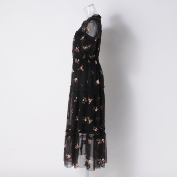 【期間限定】PIXELATED FLORAL EMBROIDERY　ドレス 詳細画像