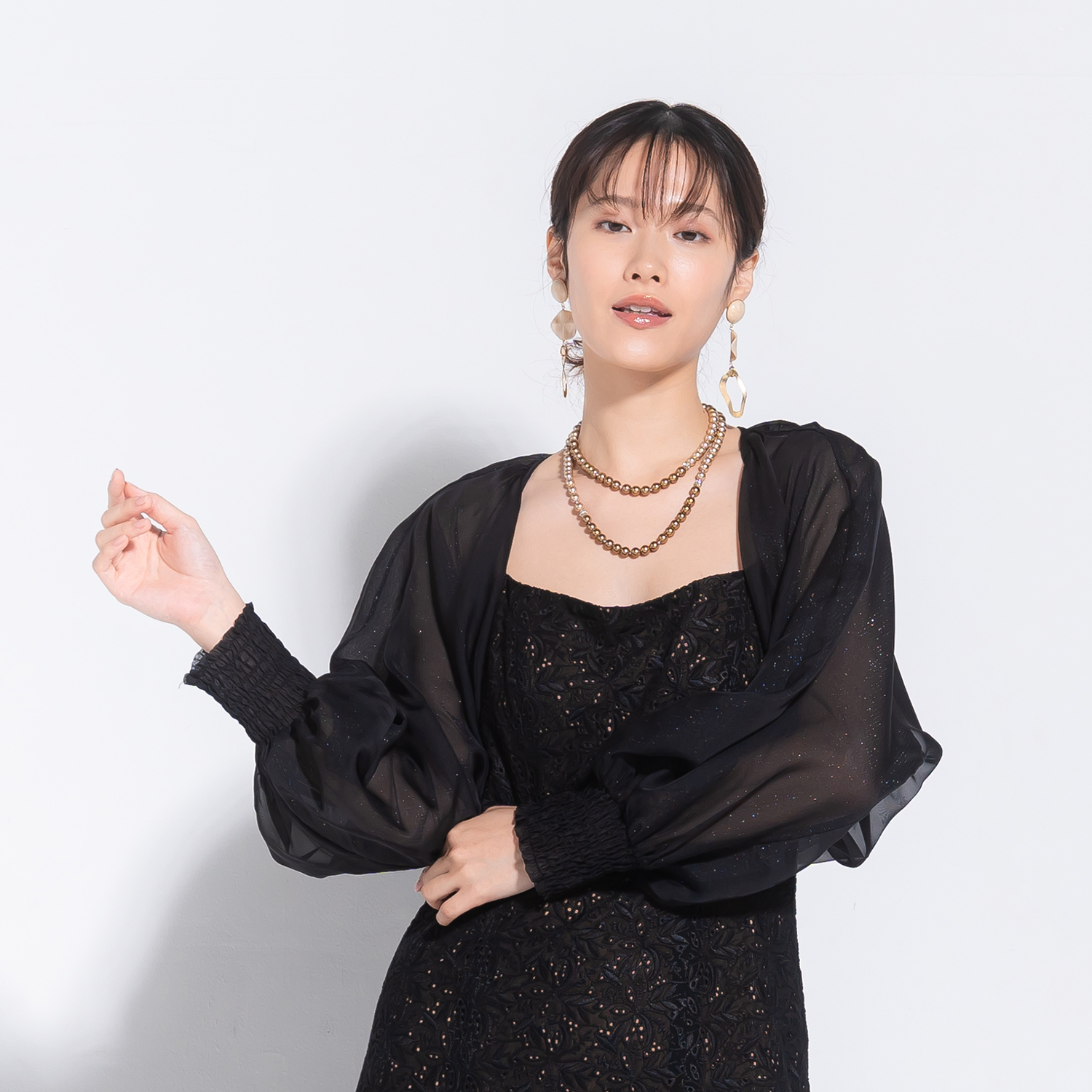 PRESS NEWS \u2013 vivienne tam ヴィヴィアンタム レース Vネック 