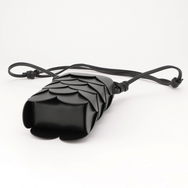 LEATHER DRAGON SCALE PHONE BAG 詳細画像 ブラック 5