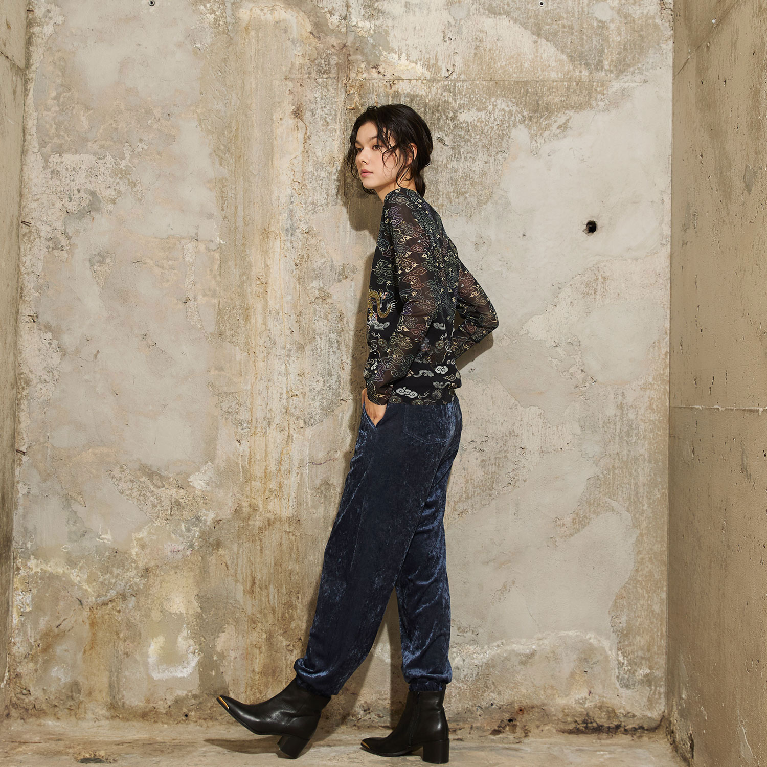 COMING SOON】Dragon cloud print net ブラウス｜VIVIENNE TAM