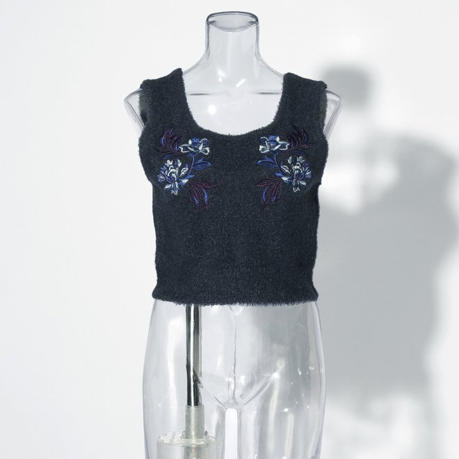 【COMING SOON】Flower embroidery Knit 詳細画像 ネイビー 1