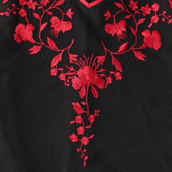 Flower embroidery on jacquard tulle ブラウス 詳細画像