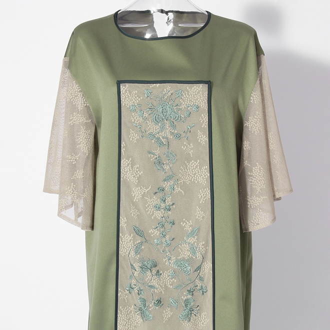 Flower embroidery on jacquard tulle ドレス 詳細画像 ベージュ 4