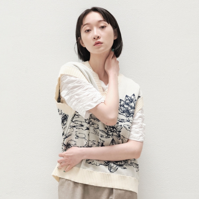 Waterlily jacquard ニットベスト 詳細画像 ホワイト 1