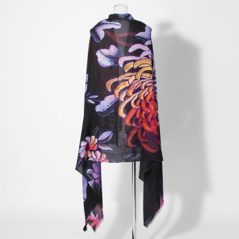 【COMING SOON】Chrysanthemum printed  ストール 詳細画像