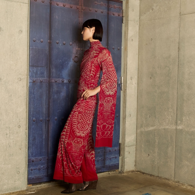 【COMING SOON】Opera shadow print on stretch net ブラウス 詳細画像 赤系マルチ 2