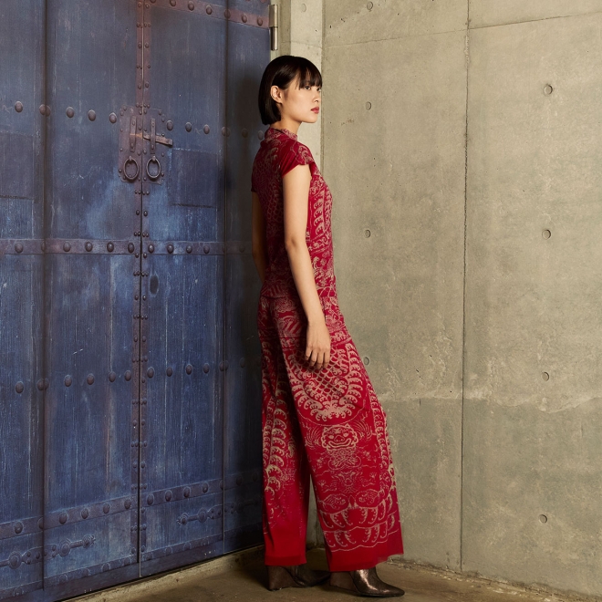 【COMING SOON】Opera shadow print on stretch net ブラウス 詳細画像 赤系マルチ 4