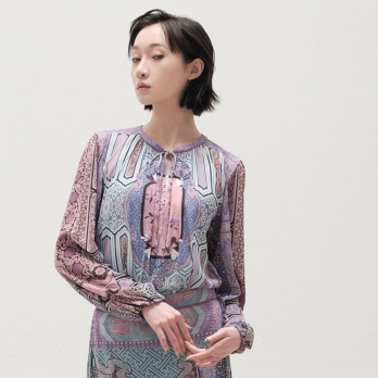 Palace bird printed on stretch net ブラウス