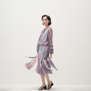 Palace bird printed on stretch net ブラウス 詳細画像