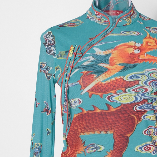 Ceramic dragon print on stretch net ブラウス 詳細画像 ブルー系マルチ 4