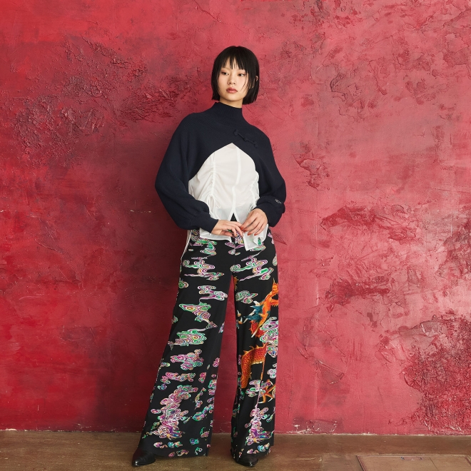 Ceramic dragon print on stretch net パンツ
