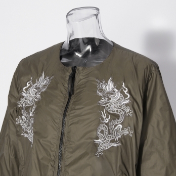 【TAION】【予約商品】Solid×Dragon Embroidery ブルゾン 詳細画像