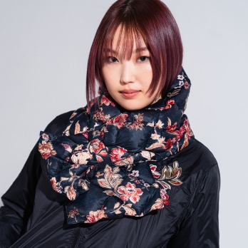 【TAION】【予約商品】Flower print×Solid ストール