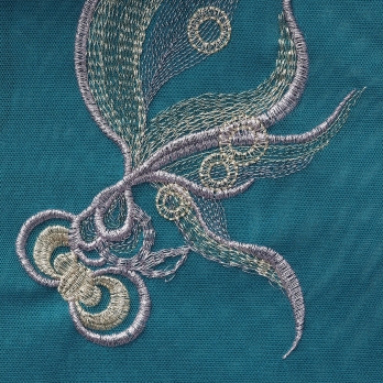 Gold fish embroidery ブラウス 詳細画像