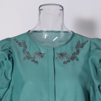 Dragon embroidery ブラウス 詳細画像