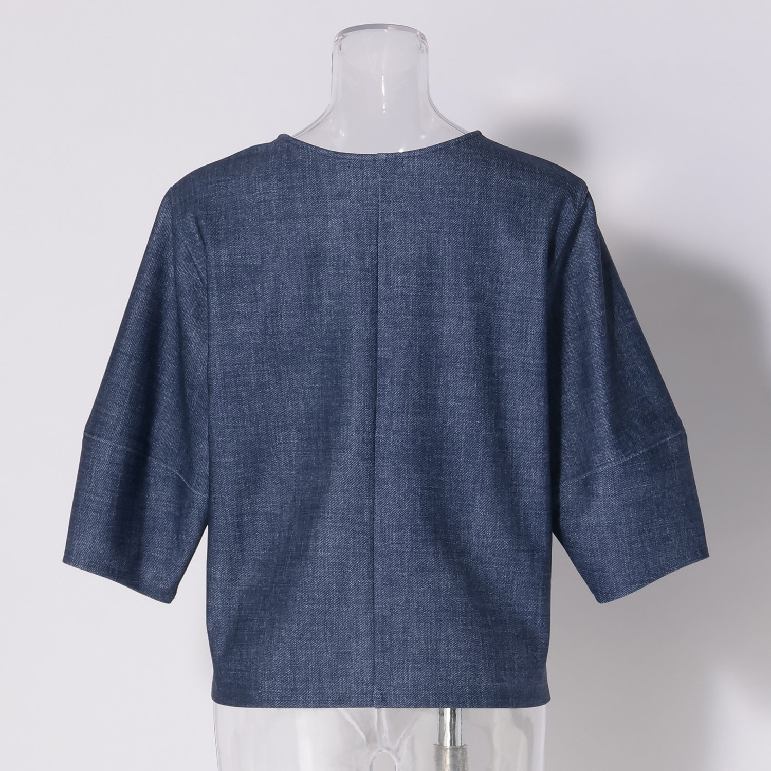 Dragon emboss Tops プルオーバー|VIVIENNE TAM(ヴィヴィアン Dragon emboss Tops プルオーバー|VIVIENNE TAM(ヴィヴィアン