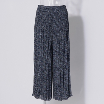 Reversible pleats パンツ 詳細画像