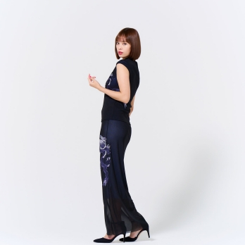 DRAGON EMBROIDERY ON STRETCH NETTING　ブラウス 詳細画像
