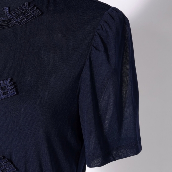 Dragon embroidery motif on stretch net ドレス 詳細画像