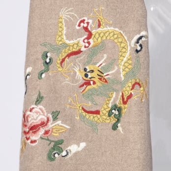 Cashmere touch stole with dragon embroidery 詳細画像