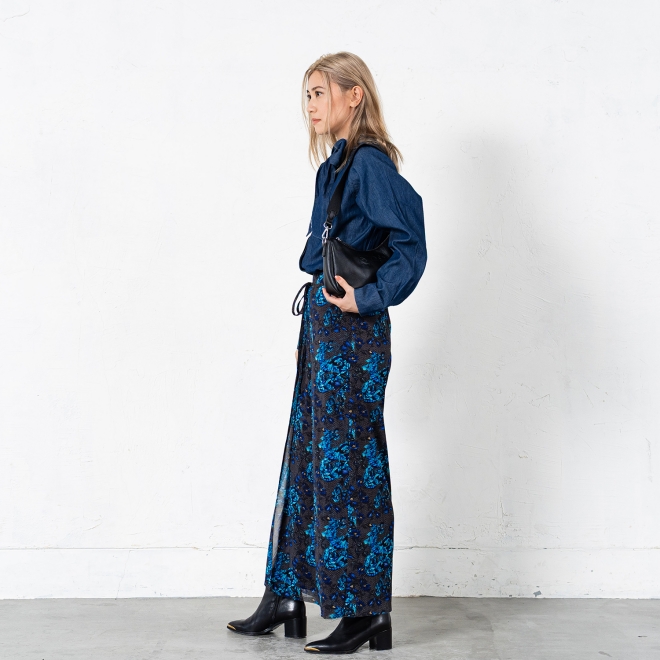 Denim bowtie blouse with dragon embroidery 詳細画像 ネイビー 2