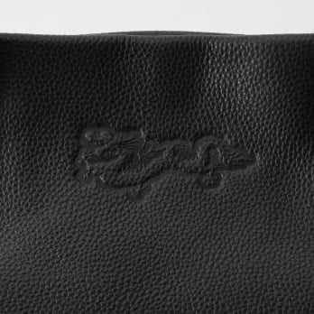 Leather dragon emboss bag 詳細画像
