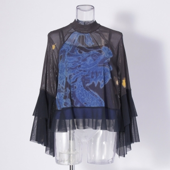 【COMING SOON】【オンライン・一部店舗限定カラー】Kisaragi dragon print ブラウス