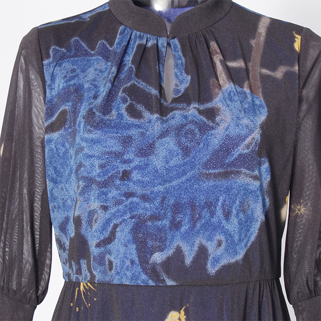 【COMING SOON】【オンライン・一部店舗限定カラー】Kisaragi dragon print ドレス 詳細画像 ブルー系マルチ 4