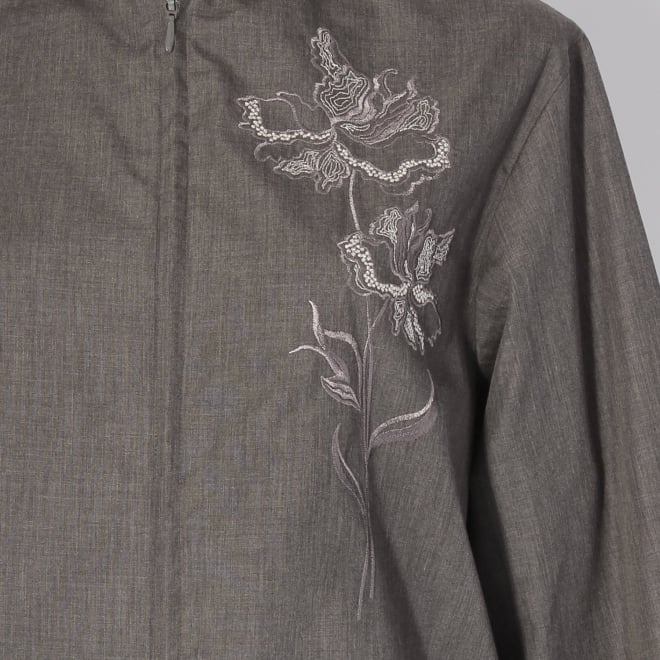 【COMING SOON】Flower embroidery shirt ブラウス 詳細画像 ライトグレー 2
