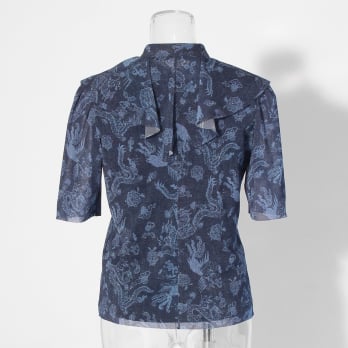 【COMING SOON】Dragon discharge dyed denim print ブラウス 詳細画像